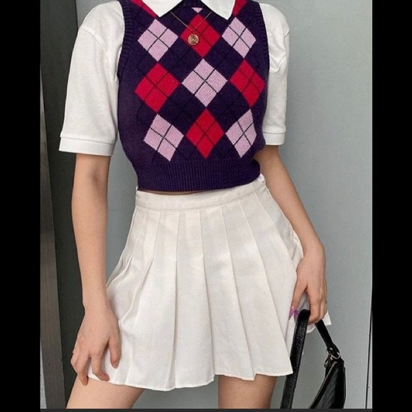 Black skater pleaded skirt - Picture 8 of 8